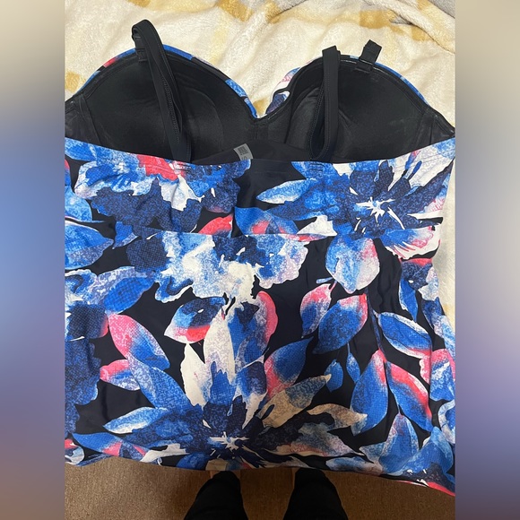 Swimsuit Top from Pennington’s 3X - Picture 2 of 3